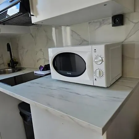 Studio Mezzanine Proche Zenith - 19 - 2p Paris